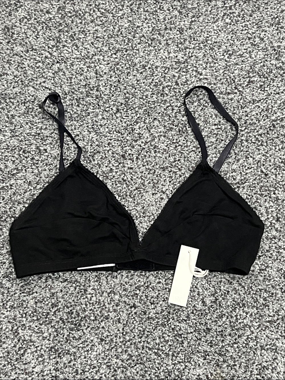 ARQ Women’s Black Bralette Size L NWT